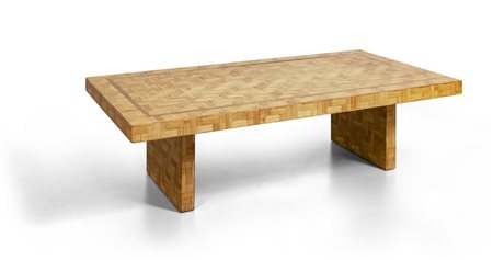 UN TAVOLINO, anni '70. <br>Legno rivestito con 