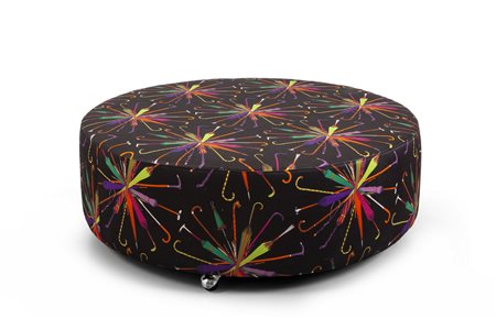 UN SEDILE DA CENTRO su rotelle, anni "80. 