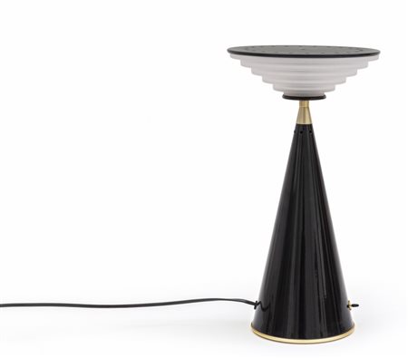 SHIGEAKI ASAHARA <br>Una lampada alogena da 