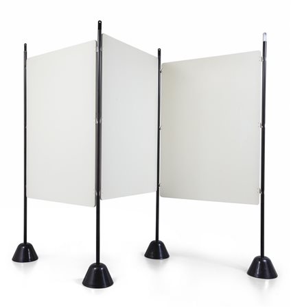 ACHILLE CASTIGLIONI <br>Un portamanifesti 