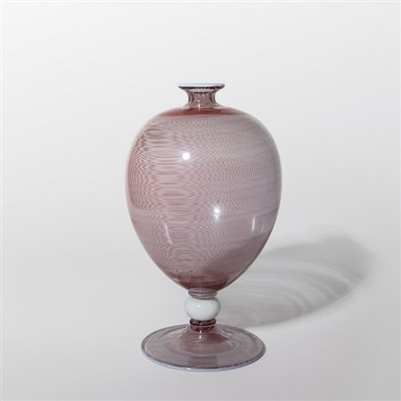 BAROVIER & TOSO<br>Un vaso "veronese" in vetro a 