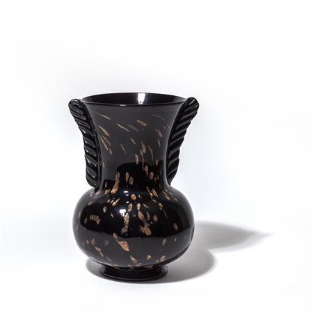 FRATELLI TOSO <br>Un vaso in pasta vitrea nera 