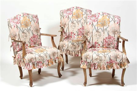 Sei sedie. Venezia metà XVIII secolo In legno intagliato e laccato, schienale...