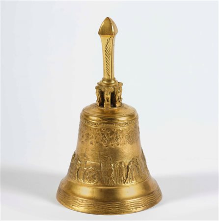 Campanello in bronzo dorato. XIX secolo decori di figure in rilievo, H. 15,5 cm