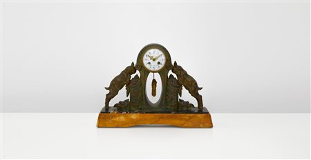 Limousin, scultura con orologio