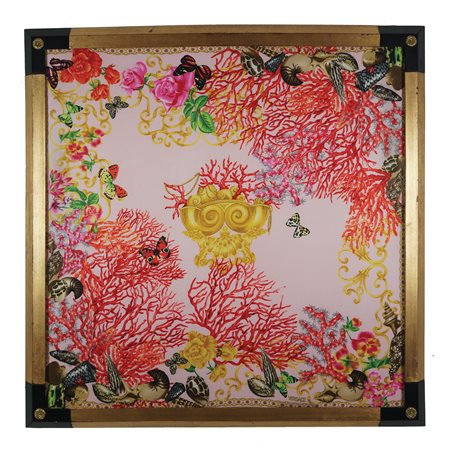 Gianni Versace carré in seta a fondo rosa decorato con coralli,conchiglie e...