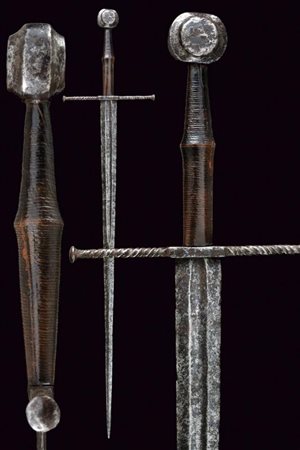 Spada a una mano e mezza