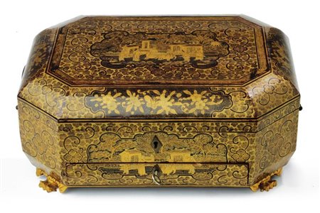 Bellissimo scrigno dipinto in oro