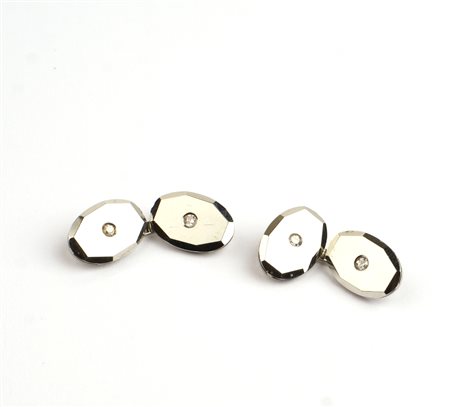 GEMELLI IN ORO BIANCO 18KT e quattro diamanti taglio brillante 4,80 gr.