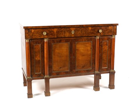 MOBILE CREDENZA IMPERO IN NOCE Francia XIX Sec. piano rettangolare con un...