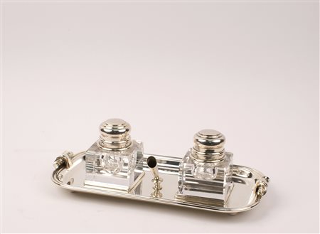 CALAMAIO IN ARGENTO manifattura italiana composto da un vassoio rettangolare...