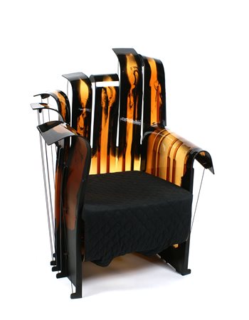 GAETANO PESCE PER ZERO DISEGNO poltrona Queen of nobody in resine...