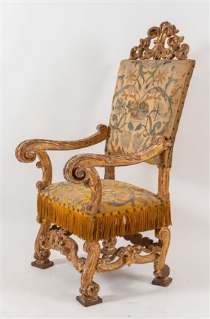 TRONO in legno intagliato e dorato, con tessuto originale. Emilia/Lombardia,...