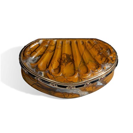 Scatola in diaspro, oro e rubini, prima metà del XVIII secolo