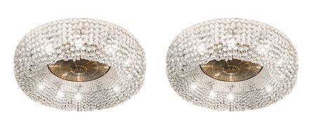 Coppia di importanti plafoniere da soffitto in ottone e brindoli a rosetta.