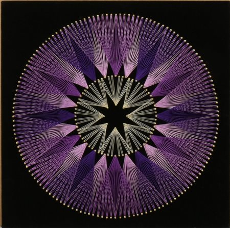 Ignoto STERNKREIS fili di cotone perlé e chiodi su velluto di cotone nero, cm...