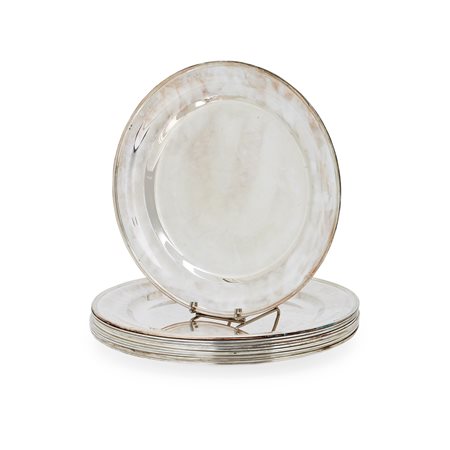 Dodici sottopiatti in argento, Italia, XX secolo 