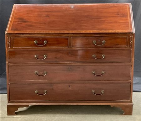 Ribalta in mogano a tre cassetti grandi e due piccoli, calatoia celante cassett