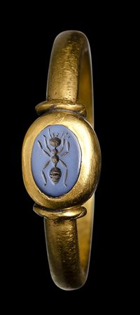 A roman nicolo intaglio set in a postclassical gold ring. Ant.