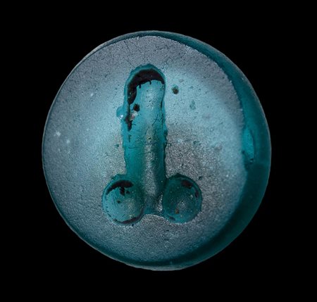 A postclassical green glass impression. Phallus.