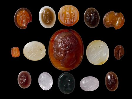 A lot of 15 roman and postclassical intaglios. Various subjects. 