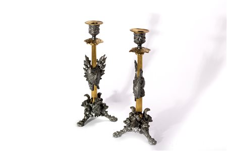 Coppia di candelabri in ferro e bronzo, inizi secolo XX