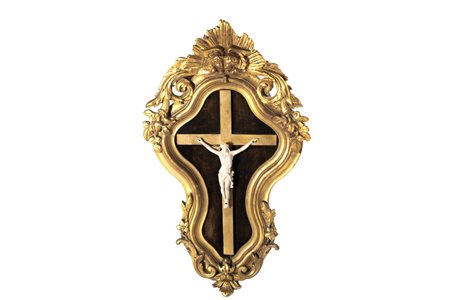 Crocifisso in avorio entro cornice polilobata in legno intagliato e dorato, secolo XIX