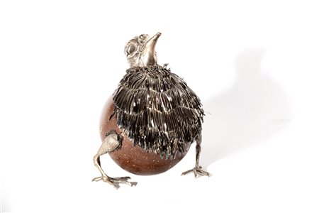 Porta bon bon a forma di uccello Kiwi in argento e guscio di noce di cocco, secolo XX