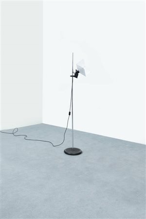 JOE COLOMBO<BR>Lampada da terra mod.Triedo