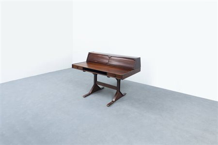 GIANFRANCO FRATTINI<BR>Scrittorio