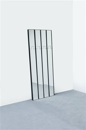 LUCIANO BERTONCINI<BR>Quattro attaccapanni mod. Gronda