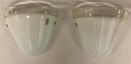 Leucos * Coppia di lampade da parete in vetro soffiato incamiciato lattimo e tra
