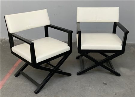 Casamilano Coppia di poltrone. Italia, produzione recente. Legno di rovere tinto