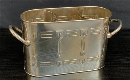 Rinfrescatoio Art Nouveau per due bottiglie in metallo argentato decorato in ri