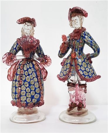 Manifattura di Murano
Lotto di due sculture raffiguranti dama e gentiluomo in v