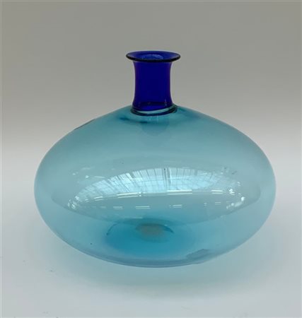 Venini Vaso in vetro soffiato trasparente incolore azzurrino e blu della serie "