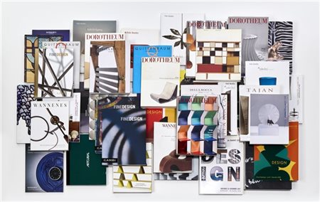 Lotto composto da cinquanta cataloghi d'asta di design e arti decorative del '9