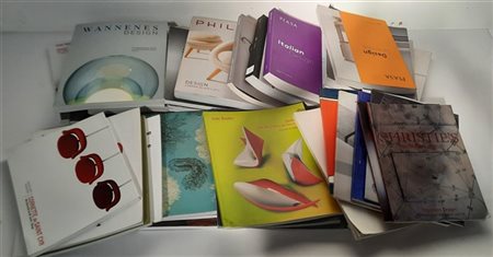 Lotto composto da cinquanta cataloghi d'asta di design e arti decorative del '9