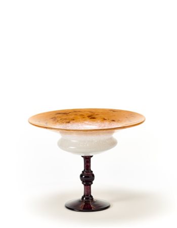 Charles Schneider Alzata della serie "Bijoux". Esecuzione Schneider, Francia, 19