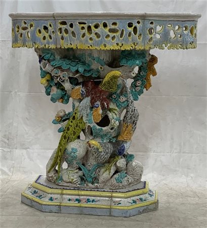 Silvano Taiuti Consolle in ceramica decorata in policromia con piano sagomato, f