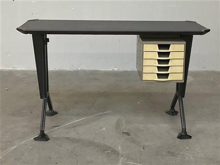 BBPR (Barbiano di Belgiojoso, Peressutti, Rogers) Tavolino da dattilografa con c