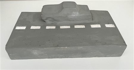 Claudio Parigi STRADA E AUTO gesso e smalto, cm 6x18,5x10 sul fondo: firma,...