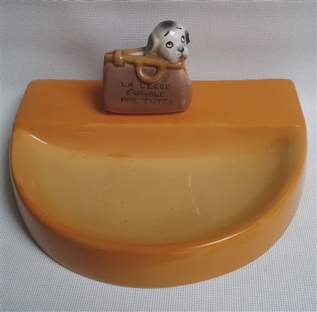 Manufaktur/Manifattura C.I.A. Manna Posacenere, 1930 circa;in ceramica...