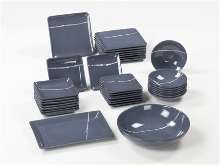 Pino Castagna Servizio per 8 persone;Ceramica color grigio, servizio...