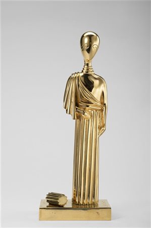 Giorgio de Chirico "La Musa" 
bronzo dorato
h cm 29,5
Firmato, titolato e numera