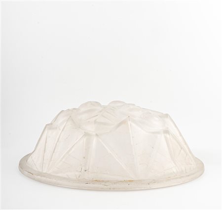 Plafoniera in pasta vitrea a soffitto Art Déco firmata Deguè