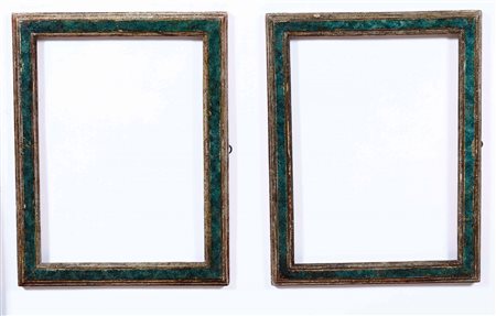 Coppia di cornici in legno marmorizzato. Fine XVIII secolo