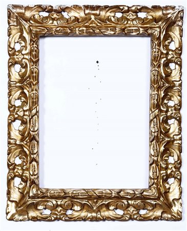 Cornice in legno intagliato dorato a mecca. Toscana XVIII secolo