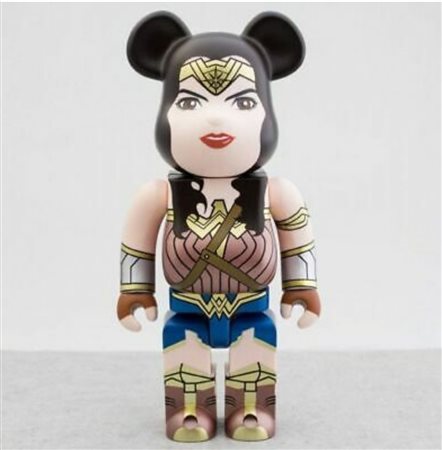 BE@RBRICK Tokyo (Japan) 2001 Wonder Woman 400% 2018 Scultura Vinile/vinyl...
