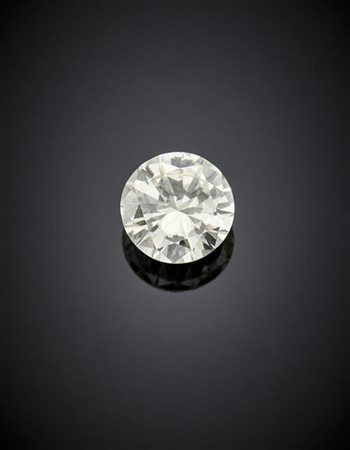 Diamante rotondo taglio a brillante di ct. 1,015.
Accompagnato da breve analisi